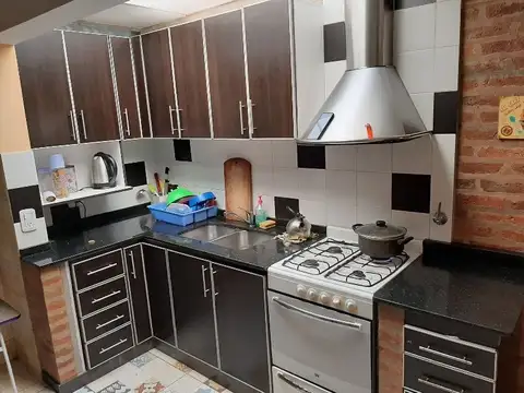 Depto Tipo Casa en Venta en Lanus Oeste, USD 65.000