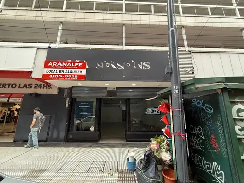 Local en alquiler en Barrio Norte, 90 m2, zona comercial y de alto flujo peatonal y vehicular.