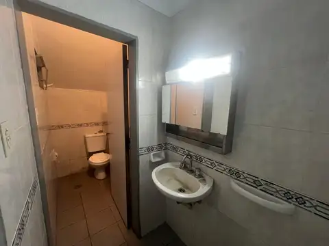 Galpon en Alquiler en Lomas del Mirador, $ 3.000.000