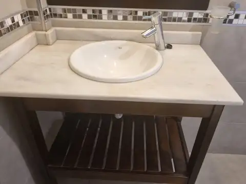 ALQUILER DE DEPARTAMENTO 3 AMBIENTES CON COCHERA