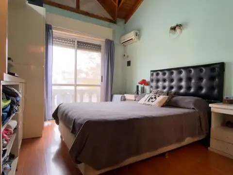 Depto Tipo Casa en Venta 8 años