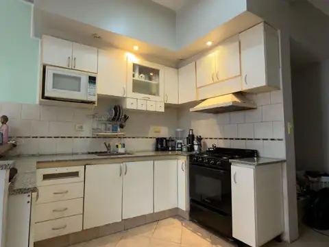 Depto Tipo Casa en Venta en Monte Castro, USD 192.000