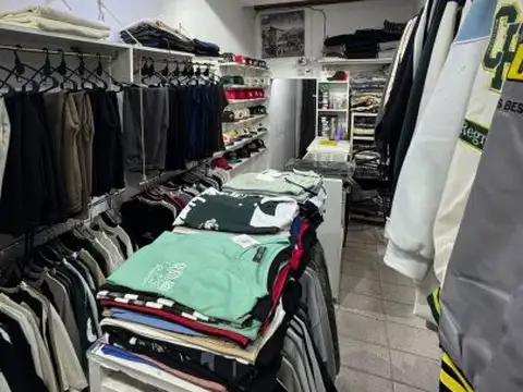 Local en Venta 66 años