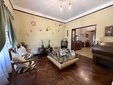 Venta Casa en Quilmes 4 ambientes Garage Patio Apto Credito