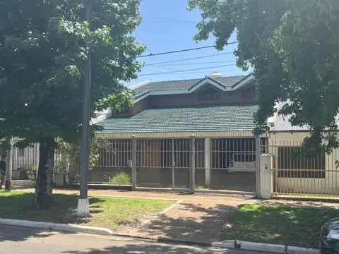 Bv. San Lorenzo Este 300