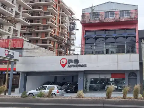 Av. Hipolito Yrigoyen 7900