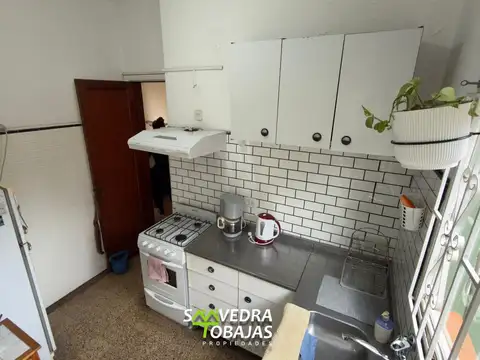 Casa 3 ambientes con 1 baño