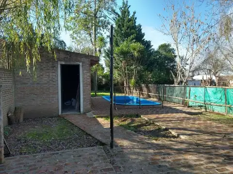 Casa en Venta con 3 cocheras