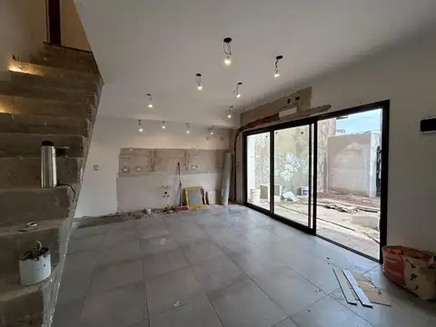 Depto Tipo Casa en Venta de 3 ambientes