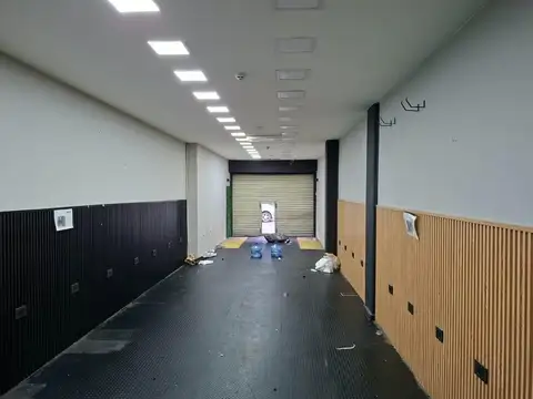 Local en Alquiler en Morón, $ 3.500.000
