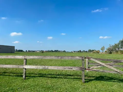 Lote 3908 m²-Chacras de La Trinidad-Acepta permuta