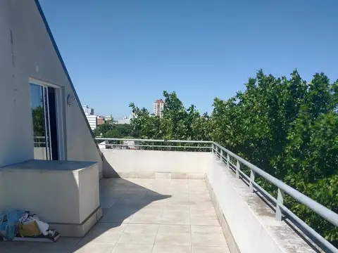 Departamento 2 dormitorios   gran playroom, terraza, cochera. - Florida