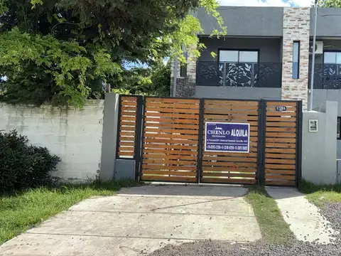 Venta  Triplex con pileta en Tortugas Norte