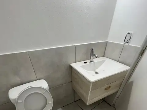 Local en Alquiler en Las Heras, $ 400.000