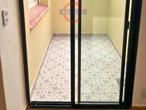 Departamento en Alquiler en Carapachay, $ 890.000