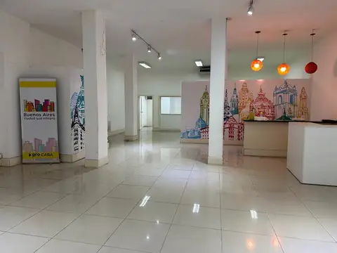 Tacuarí 300