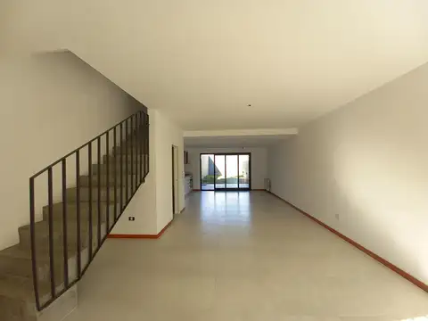 Casa en Venta en Villa Adelina, USD 295.000