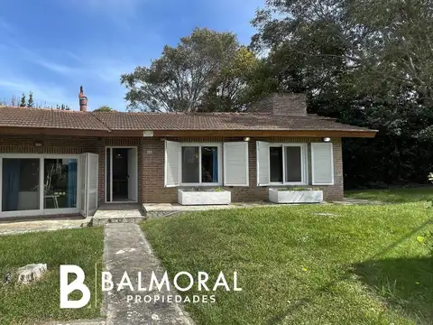 Casa de 3 dormitorios en Alquiler en PINAMAR.