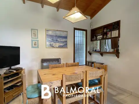 Casa 3 ambientes con 2 baños