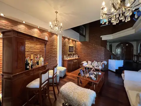 Casa en Venta en Bernal, USD 395.000