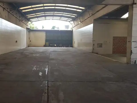 Galpon en Venta 18  mts Frente