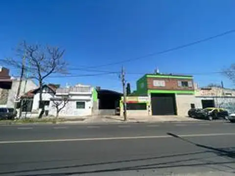 Galpon en Venta en Banfield, USD 690.000