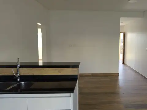 Casa en Alquiler en Monte Grande, $ 1.200.000