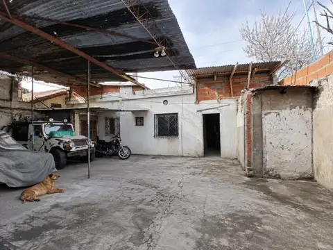 Venta | Temperley | Casa, Esquina de 188mts2 ideal para inversión