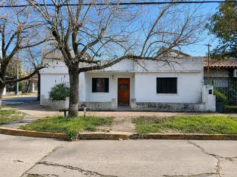 Bernardino Rivadavia al 1000
