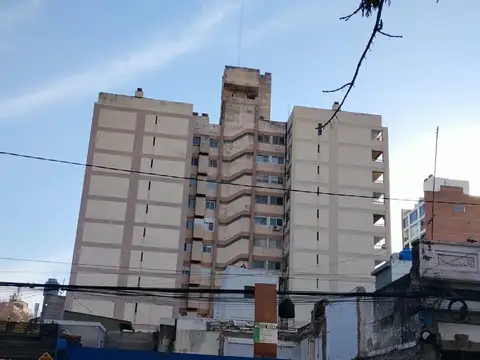 Alvear 1400