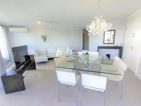 Departamento 4 ambientes con 3 baños