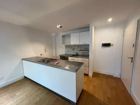 11 De Septiembre De 1888 2700, Piso 3