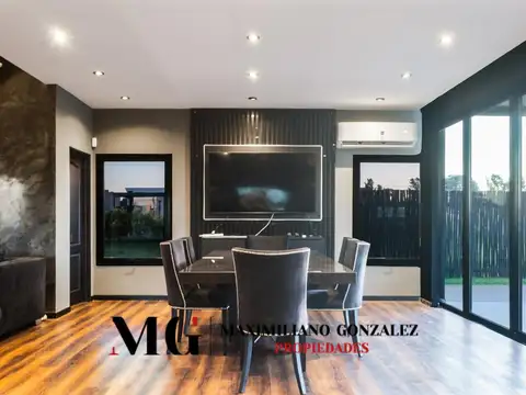 Casa en Alquiler con 1 cochera