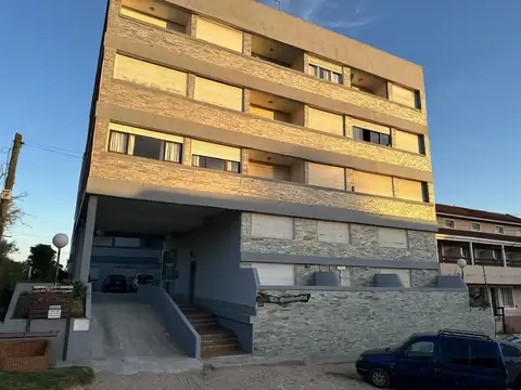 Departamento 3 ambientes en Edificio Continental