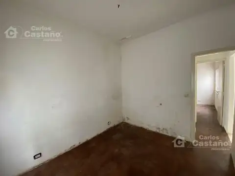 Depto Tipo Casa en Venta en Vicente López, USD 105.000