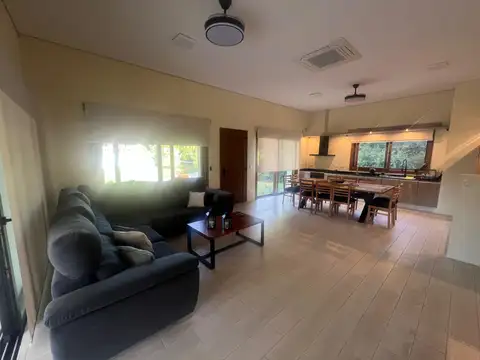 Casa en Venta en Potrerillo de la Larreta, USD 350.000