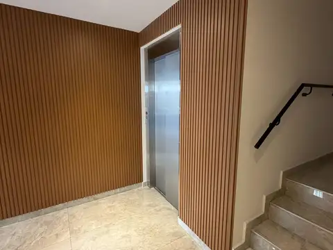 Galvan 3500, Piso 1