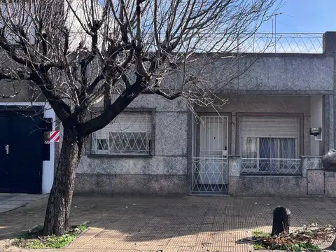 Avenida Julio Argentino Roca 200