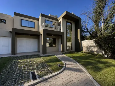 Casa en Venta en Arguello, USD 235.000