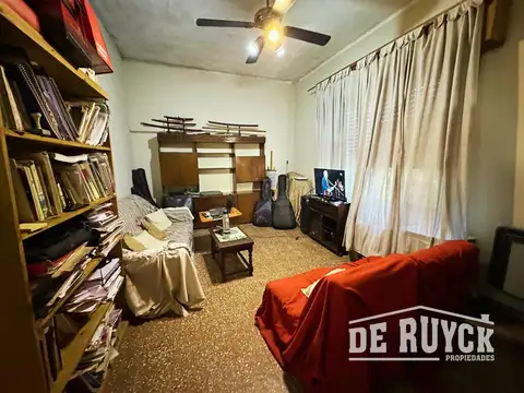 Casa en Venta con 1 cochera