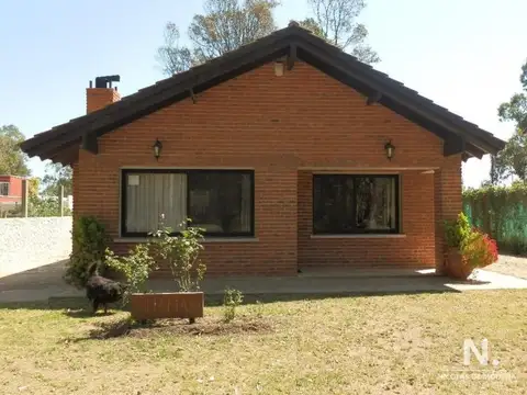 Muy linda casa de 3 dormitorios en La Bara en venta.
