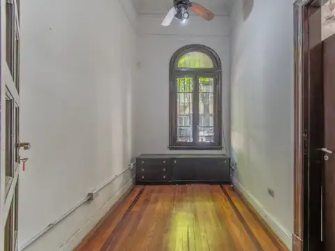 Depto Tipo Casa 6 ambientes con 2 baños