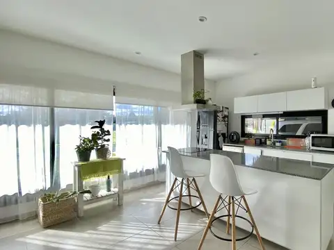 Casa en Venta al Oeste