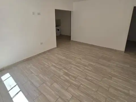 Depto Tipo Casa en Venta en Pompeya, USD 52.900
