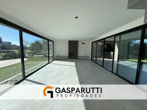 Casa en Venta en El Canton, USD 345.000