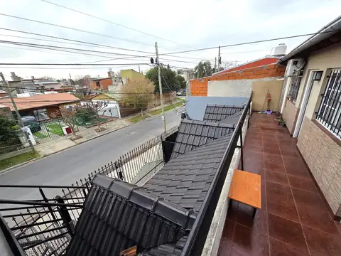 Casa en Alquiler en Villa Luzuriaga, $ 540.000