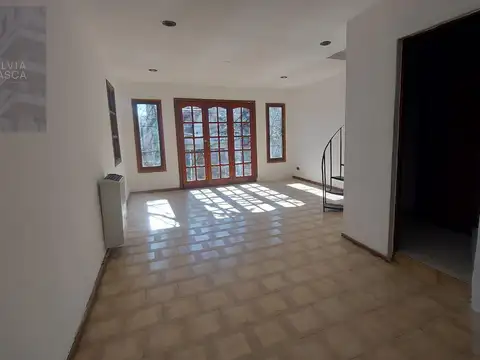 Depto Tipo Casa en Venta de 3 ambientes