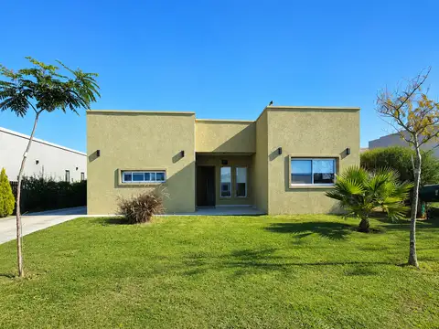 Venta Casa 4 ambientes, San Ramón, Pilar del Este