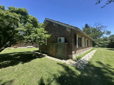 Casa 6 ambientes con 1 baño