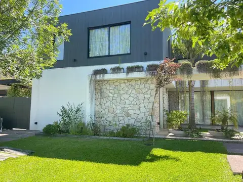 VENTA Casa 6 amb Barrio San Gabriel, Villanueva, Tigre